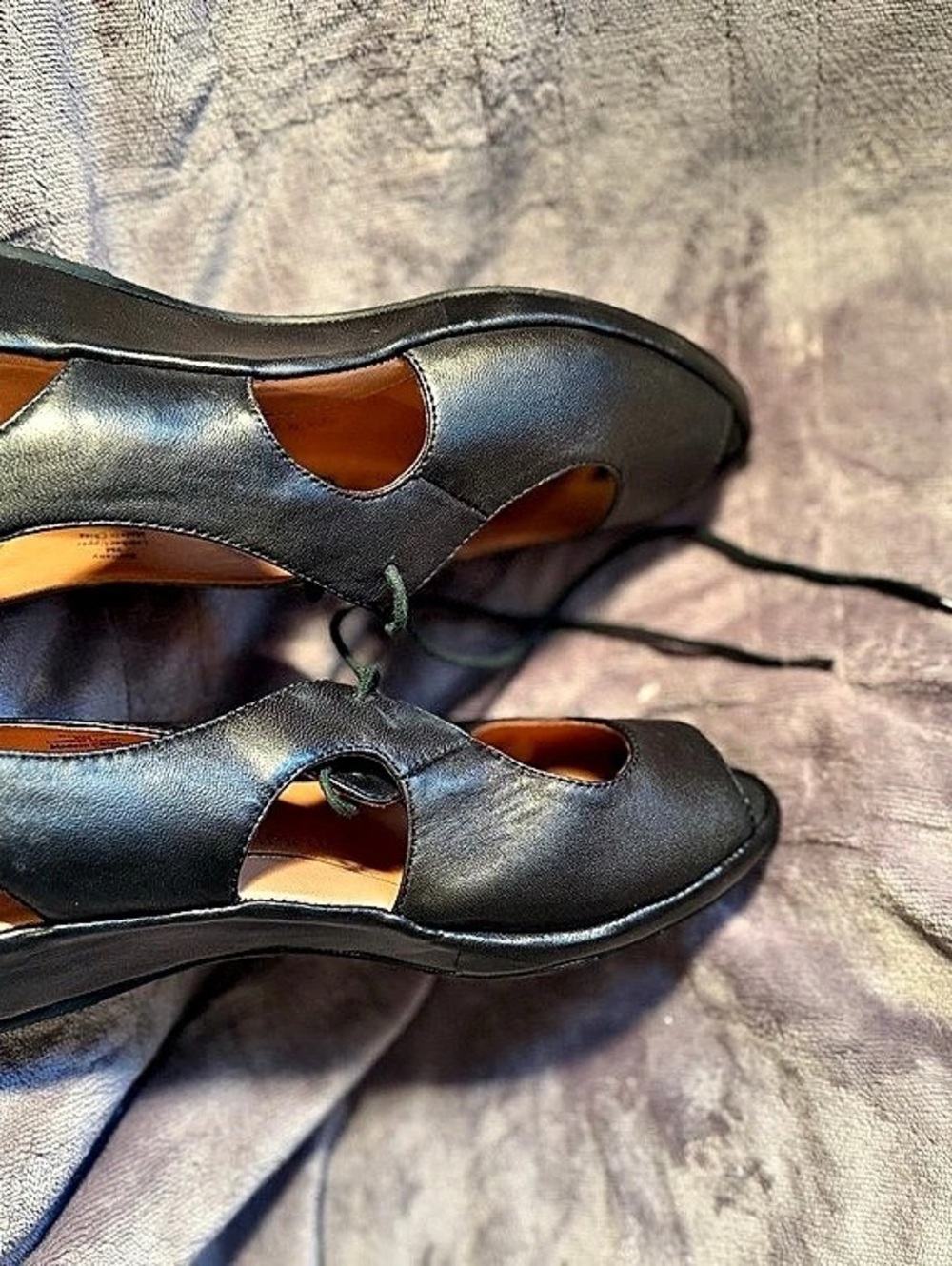 L'Amour des Pieds Brittany Leather Black Heels US 9 M comfort shoes with box